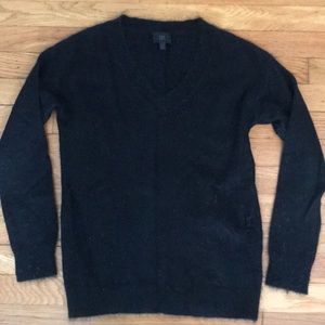Banana Republic black v neck sweater